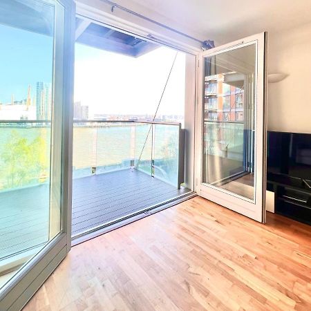 Appartamento Fairmont Avenue E14 9Pq Londra Esterno foto