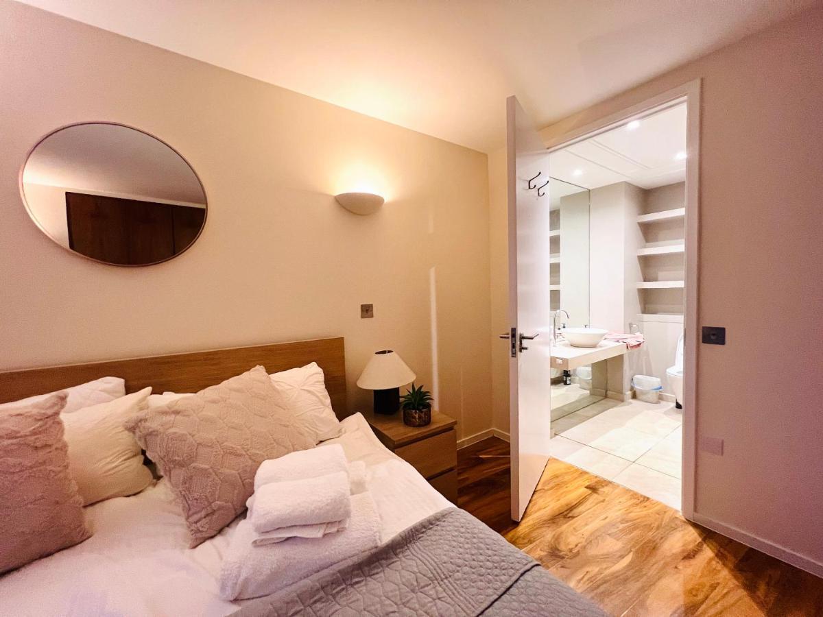 Appartamento Fairmont Avenue E14 9Pq Londra Esterno foto