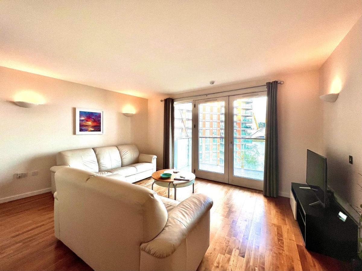 Appartamento Fairmont Avenue E14 9Pq Londra Esterno foto